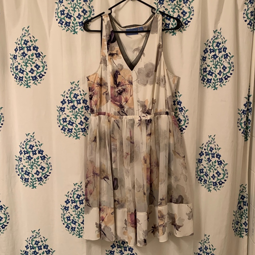 Vera Wang Dress - Large